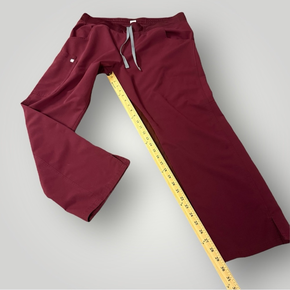 FIGS Technical Collection Kade Cargo Scrub Pants‎ Burgundy sz XL - Picture 8 of 10